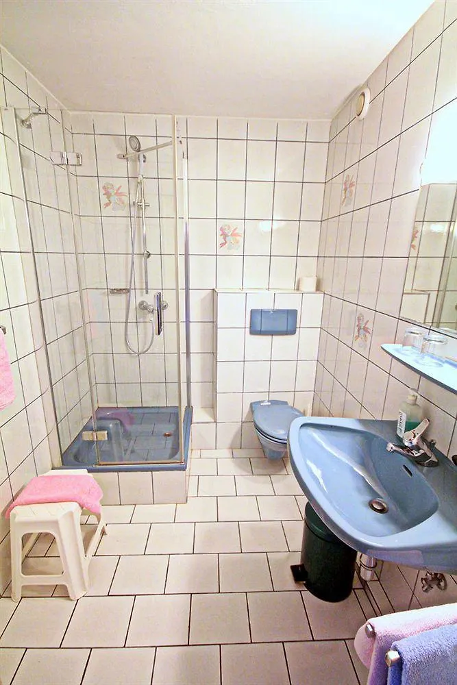 Hotel Sonnenhof - Bed & Breakfast & Appartements Mutters