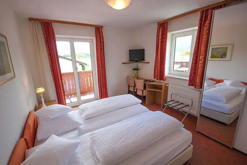 Hotel Sonnenhof - Bed & Breakfast & Appartements Mutters 3*,  Austria