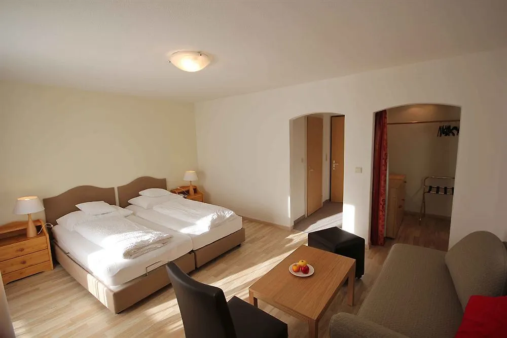 Hotel Sonnenhof - Bed & Breakfast & Appartements Mutters Austria